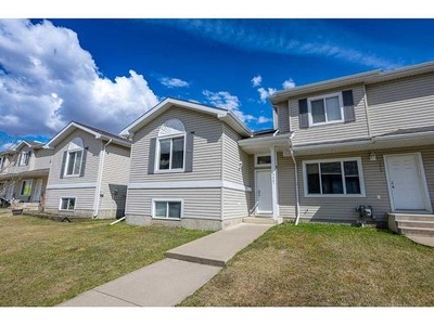 Townhouse For Sale In Cobblestone, Grande Prairie, Alberta