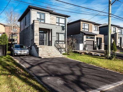 Two or more storey 8110 Av. Arlington, Longueuil (Saint-Hubert)