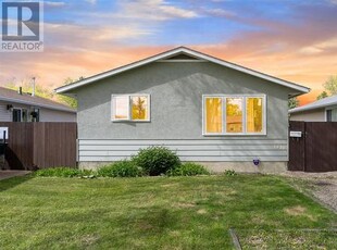 House For Sale In Confederation Park, Saskatoon, Saskatchewan