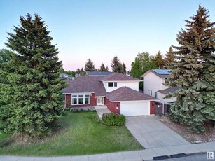 House For Sale In Sweet Grass, Edmonton, Alberta