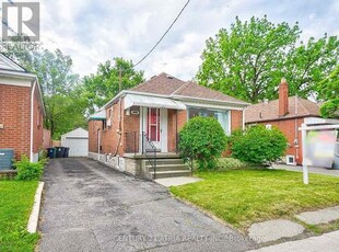 House For Sale In Woodbine Gardens, Toronto, Ontario