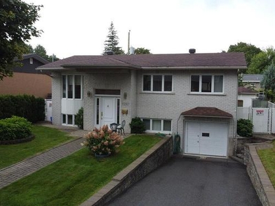 House For Sale In Saint-Leonard-Ouest, Montréal (Saint-Léonard), Quebec