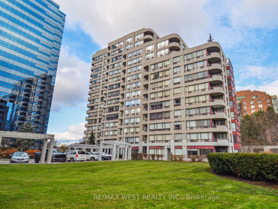 Luxury 1 Bed Condo, Steps to Finch Subway!