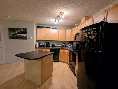 2 Bedroom Condo Available For Rent in Macewan!