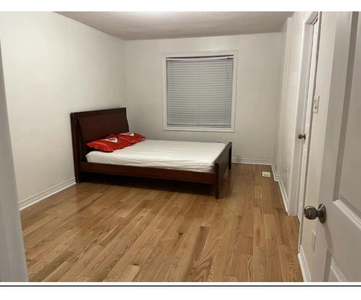 A nice master bedroom available for rent