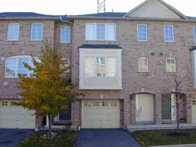 Bright, Beautiful 3 Bedroom Home In Prime Mississauga Area