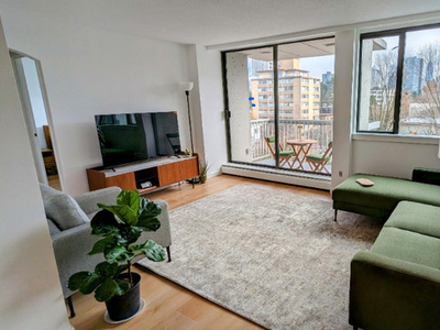 Bright & Beautiful, Just Renovated 1 Bedroom With Big Balcony