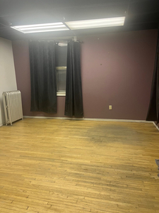 Downtown commercial spaces for rent (private rooms)