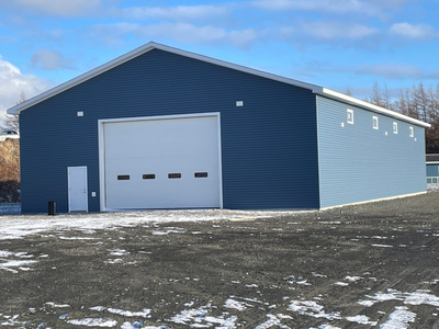 FOR LEASE: New 50 x 100 Building (5000 sq’)