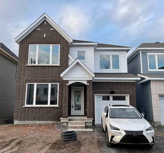 FOR RENT | 4 Beds 2.5 Baths | Detached Home | Barrhaven, Nepean