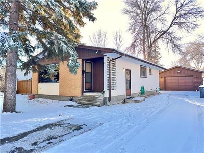 House For Sale In Fort Richmond, Winnipeg, Manitoba