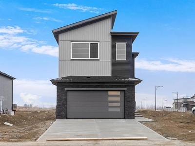 House For Sale In Winterburn Industrial Area East, Edmonton, Alberta