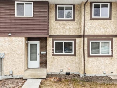 Townhouse For Sale In Edmonton,