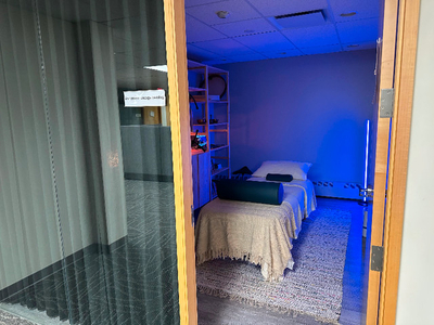 Treatment Room Available for share