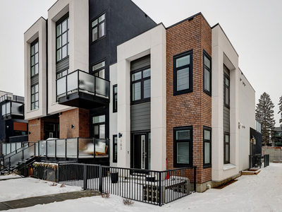 Calgary Pet Friendly Townhouse For Rent | Altadore | Modern 3 bed 2.5 bath