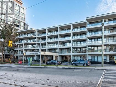 Condo For Sale In South Hill, Toronto, Ontario