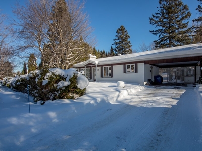 House for sale, 1547 Rue des Maristes, Chicoutimi, QC G7H4K5, CA , in Saguenay, Canada