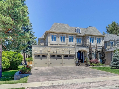 House for sale, 34 May Ave, in Richmond Hill, Canada
