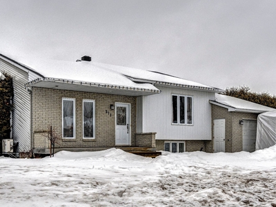 House for sale, 371 Rue Vicky, Saint-Joseph-du-Lac, QC J0N1M0, CA, in Saint-Joseph-du-Lac, Canada