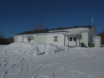 House for sale, 744 Ch. de Guénette, Lac-des-Écorces, QC J0W1H0, CA , in Lac-des-Écorces, Canada