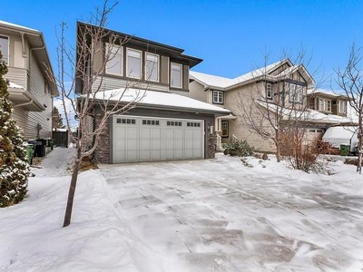 House For Sale In Ambleside, Edmonton, Alberta