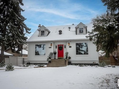 House For Sale In Belgravia, Edmonton, Alberta