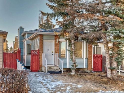 House For Sale In Belle Rive, Edmonton, Alberta