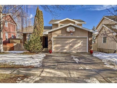 House For Sale In Deer Ridge, Calgary, Alberta