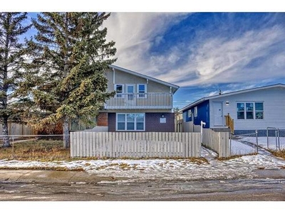 House For Sale In Forest Lawn, Calgary, Alberta
