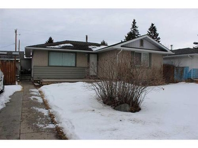 House For Sale In Southview, Calgary, Alberta