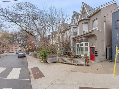 163 Niagara St Toronto, ON M5V 1C6