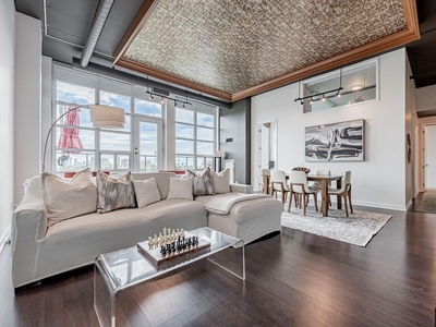 Luxury Apartment for sale in Toronto, Ontario