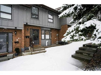 Townhouse For Sale In Willow Park, Calgary, Alberta