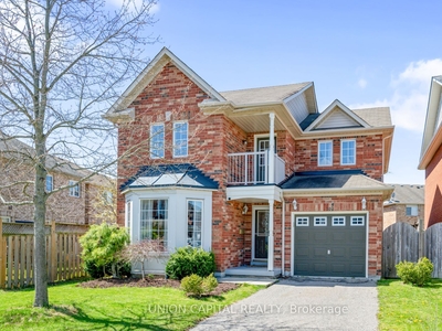 30 Angier Cres