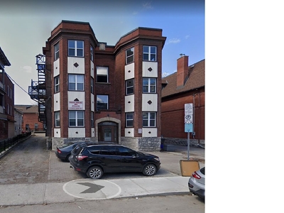 Ottawa Apartment For Rent | Centretown | 305 Waverly Street Unit 4