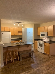 St. Albert Pet Friendly House For Rent | 4BED-2.5BATH HOUSE FOR RENT IN