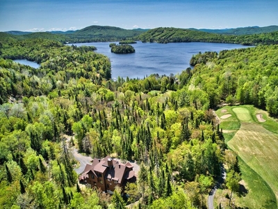 Luxury House for sale in Mont-Tremblant, Quebec