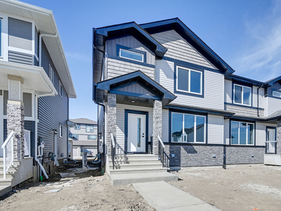 Spruce Grove Townhouse For Rent | Modern 4bedroom Duplex