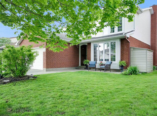 4 Beds, In-Ground Pool, Barrhaven