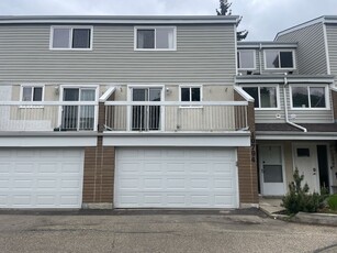 Edmonton Townhouse For Rent | Steinhauer | 3Bedrooms 1.5Baths townhouse with Furniture