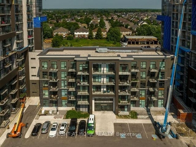 1210 - 460 Dundas St E