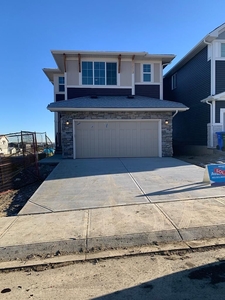 Calgary Main Floor For Rent | Sage Hill | Double attached, Detached house