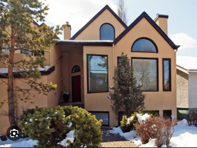 Calgary Pet Friendly House For Rent | Crescent Heights | Charming 3 Bedroom, 2.5 Bathroom