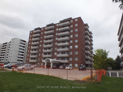 Condo/Apartment for sale, 103 - 851 Queenston Rd, in Hamilton, Canada