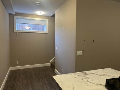1 Bedroom Multiple Family Leduc AB For Rent At 950