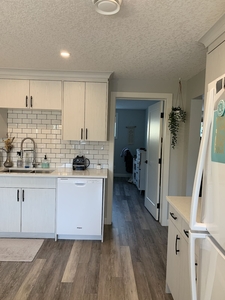 Calgary Basement For Rent | Mayland Heights | Mayland Heights walk out basement