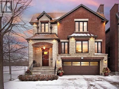House For Sale In Glen Park West, Toronto, Ontario