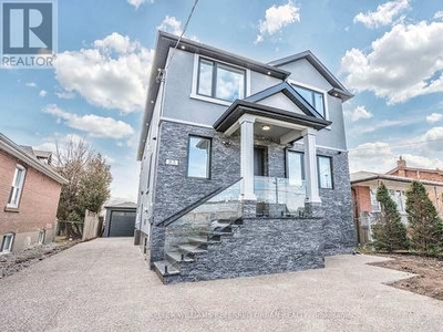 House For Sale In Maple Leaf, Toronto, Ontario
