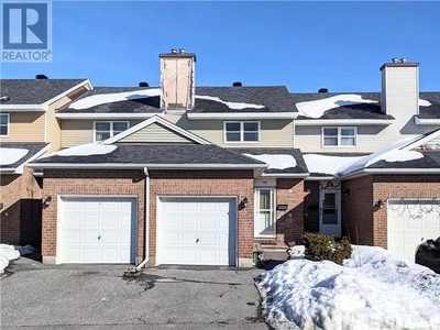 Townhouse For Sale In Barrhaven, Ottawa, Ontario