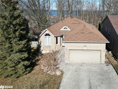 160 Taylor Drive Barrie, ON L4N 8L1